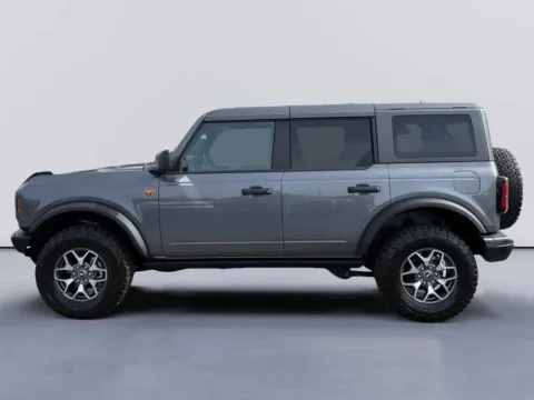 Photos of 2024 Ford Bronco Badlands for sale in Morristown, TN at Farris Ford - Morristown