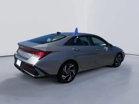 More photos of 2024 Hyundai Elantra Limited at Farris Ford - Morristown, TN