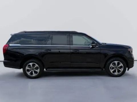 More photos of 2027 Ford Expedition Max Active at Farris Ford - Morristown, TN