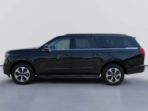 Photos of 2027 Ford Expedition Max Active for sale in Morristown, TN at Farris Ford - Morristown