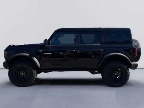 Photos of 2026 Ford Bronco Badlands for sale in Morristown, TN at Farris Ford - Morristown