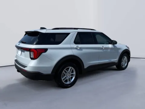 More photos of 2026 Ford Explorer Active w/200A Pkg at Farris Ford - Morristown, TN