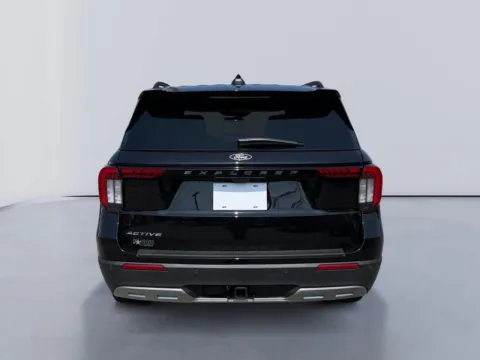 More photos of 2027 Ford Explorer Active w/200A Pkg at Farris Ford - Morristown, TN