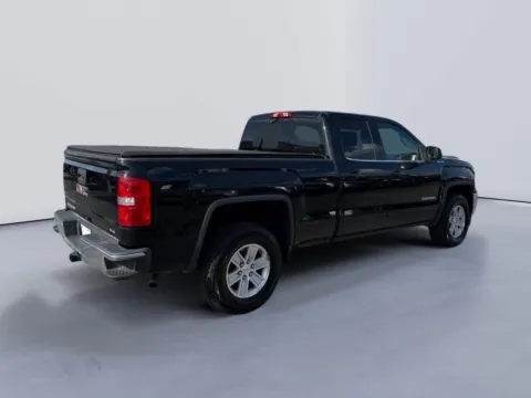 More photos of 2017 GMC Sierra 1500 SLE at Farris Ford - Morristown, TN
