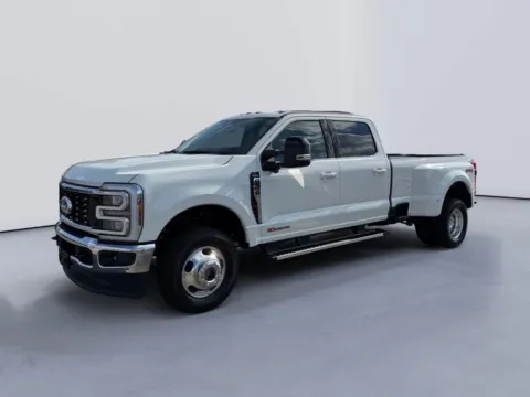 White 2027 Ford Super Duty F-350 DRW Pickup LARIAT for sale in Morristown, TN