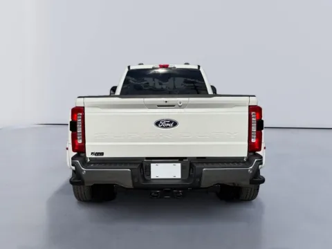 More photos of 2027 Ford Super Duty F-350 DRW Pickup LARIAT at Farris Ford - Morristown, TN