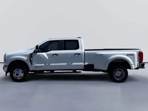 Photos of 2026 Ford Super Duty F-350 DRW Pickup XL for sale in Morristown, TN at Farris Ford - Morristown