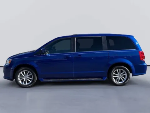 Photos of 2019 Dodge Grand Caravan SXT for sale in Morristown, TN at Farris Ford - Morristown