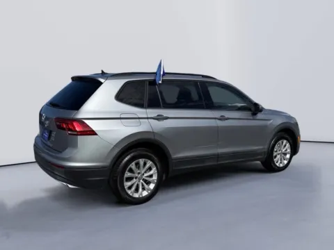 More photos of 2020 Volkswagen Tiguan S at Farris Ford - Morristown, TN