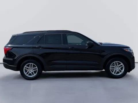 More photos of 2027 Ford Explorer Active w/200A Pkg at Farris Ford - Morristown, TN