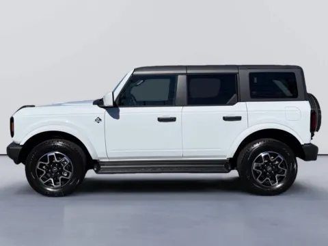 Photos of 2026 Ford Bronco Outer Banks for sale in Morristown, TN at Farris Ford - Morristown