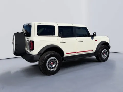 More photos of 2026 Ford Bronco Outer Banks at Farris Ford - Morristown, TN