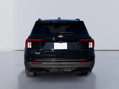 More photos of 2027 Ford Explorer ST-Line at Farris Ford - Morristown, TN
