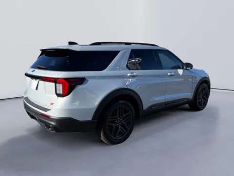 More photos of 2026 Ford Explorer ST at Farris Ford - Morristown, TN
