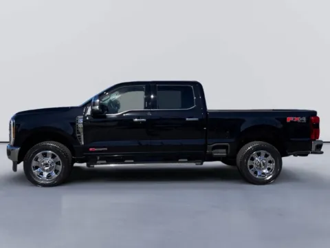 Photos of 2027 Ford Super Duty F-250 SRW LARIAT for sale in Morristown, TN at Farris Ford - Morristown