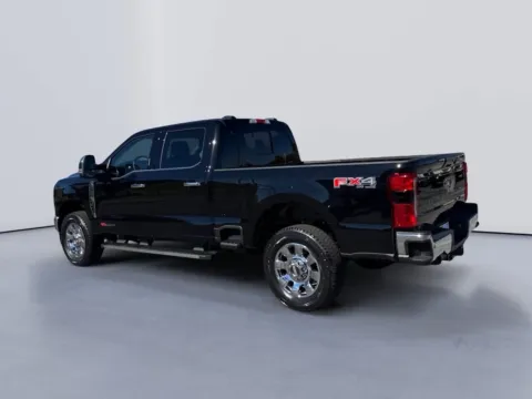 Another view of 2027 Ford Super Duty F-250 SRW LARIAT for sale in Morristown, TN at Farris Ford - Morristown