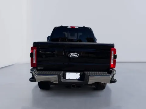 More photos of 2027 Ford Super Duty F-250 SRW LARIAT at Farris Ford - Morristown, TN