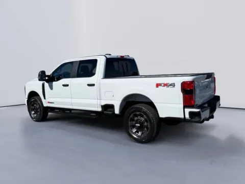 Another view of 2027 Ford Super Duty F-350 SRW LARIAT for sale in Morristown, TN at Farris Ford - Morristown