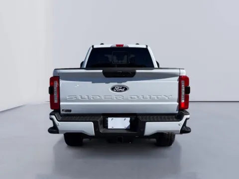 More photos of 2027 Ford Super Duty F-350 SRW LARIAT at Farris Ford - Morristown, TN