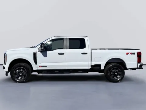 Photos of 2027 Ford Super Duty F-350 SRW LARIAT for sale in Morristown, TN at Farris Ford - Morristown