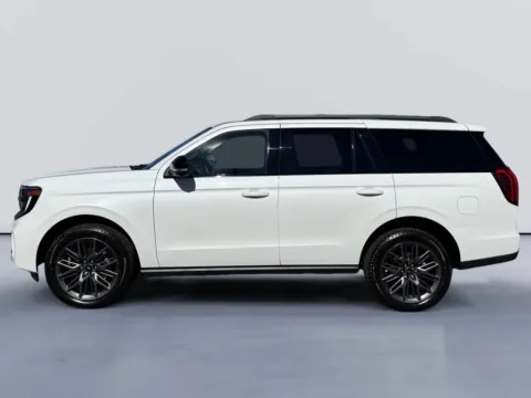 Photos of 2027 Ford Expedition Platinum for sale in Morristown, TN at Farris Ford - Morristown