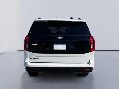 More photos of 2027 Ford Expedition Platinum at Farris Ford - Morristown, TN