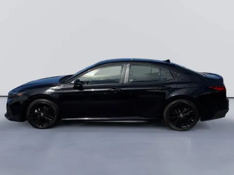 Photos of 2025 Toyota Camry SE for sale in Morristown, TN at Farris Ford - Morristown