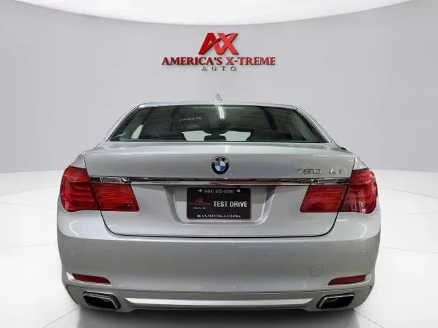 BMW 7 Series photo 7