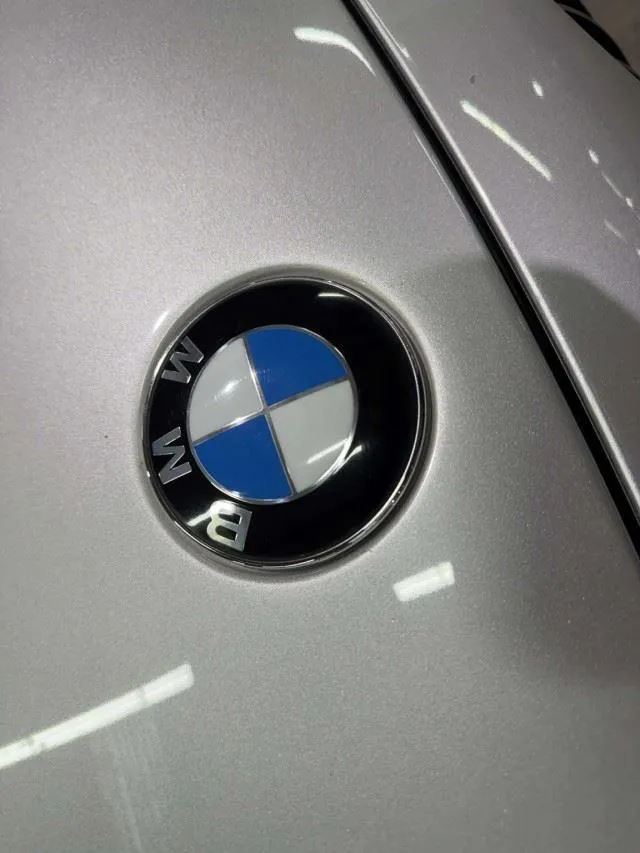 BMW 7 Series photo 18