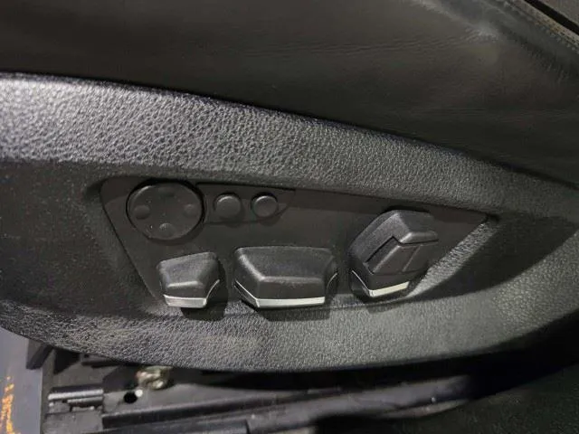 BMW 7 Series photo 29