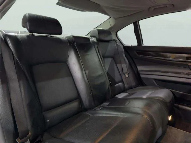 BMW 7 Series photo 49