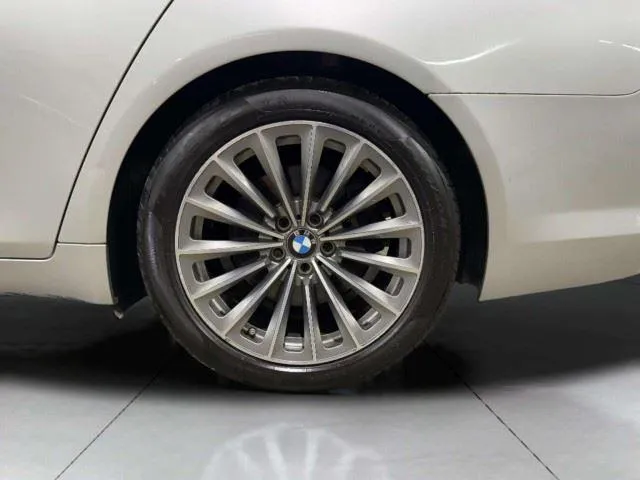 BMW 7 Series photo 59