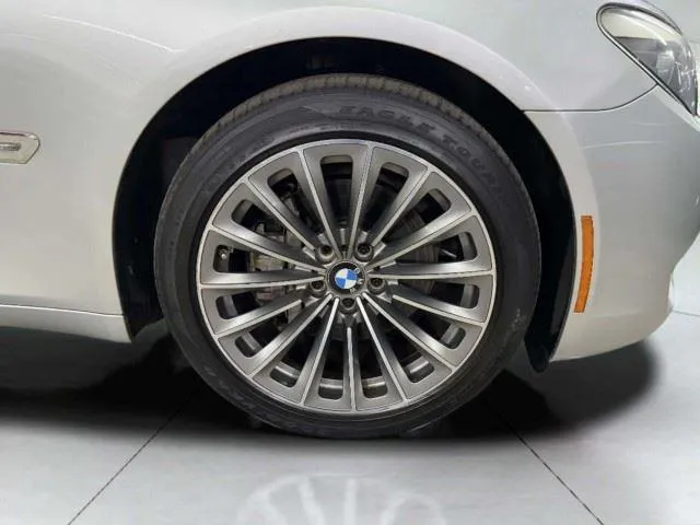 BMW 7 Series photo 61