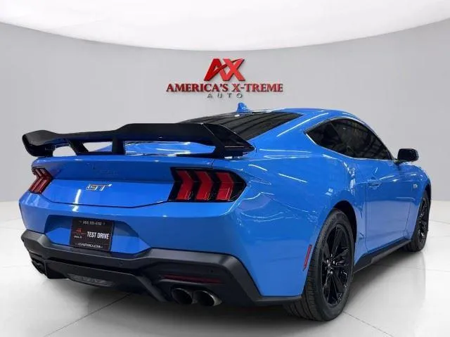 Ford Mustang photo 7