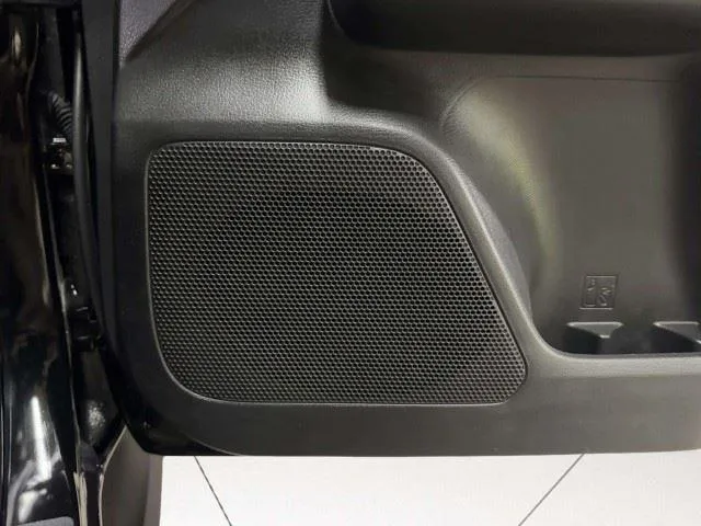 Toyota Tacoma photo 21