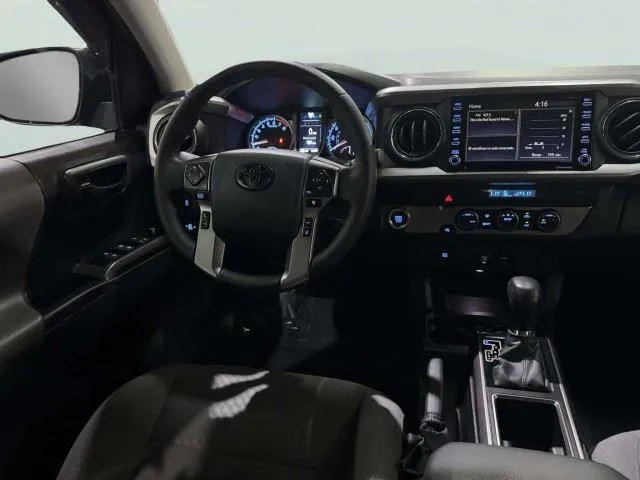 Toyota Tacoma photo 44