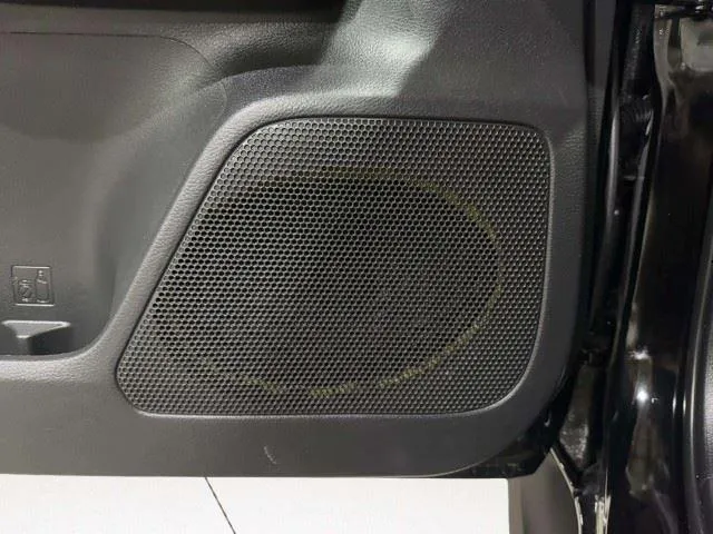 Toyota Tacoma photo 48