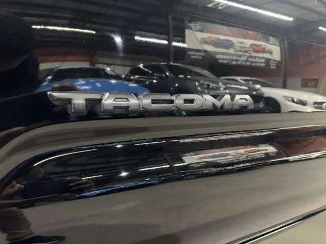 Toyota Tacoma photo 57