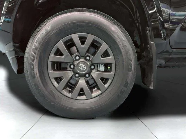 Toyota Tacoma photo 60