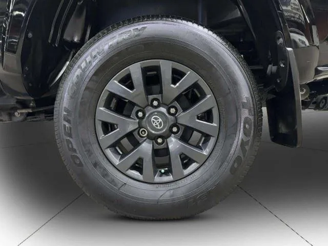 Toyota Tacoma photo 61