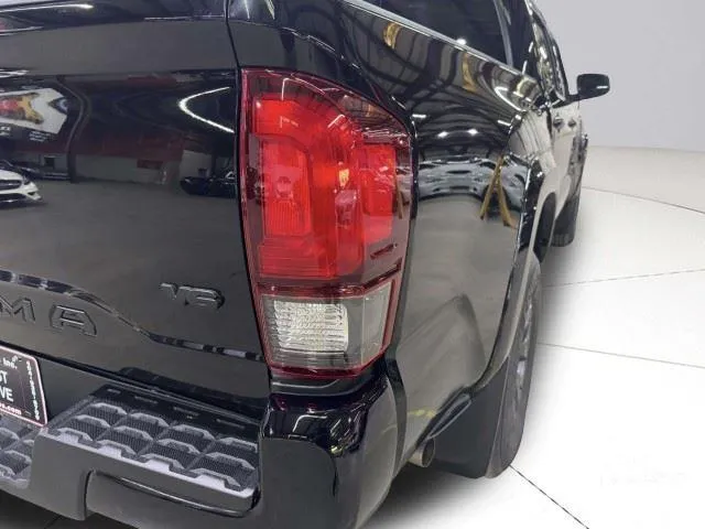 Toyota Tacoma photo 70