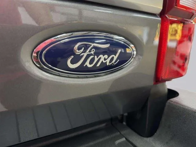Ford F-250 photo 14