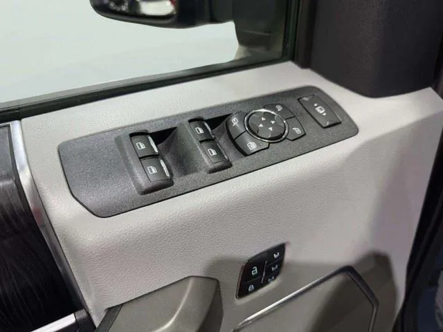 Ford F-250 photo 27