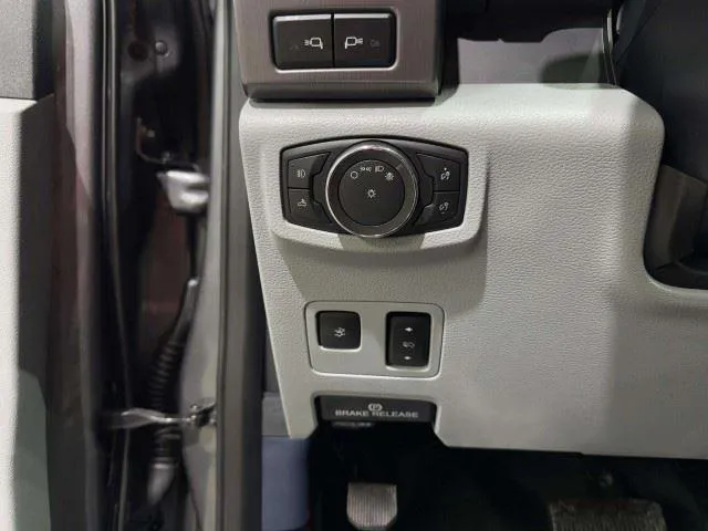 Ford F-250 photo 31