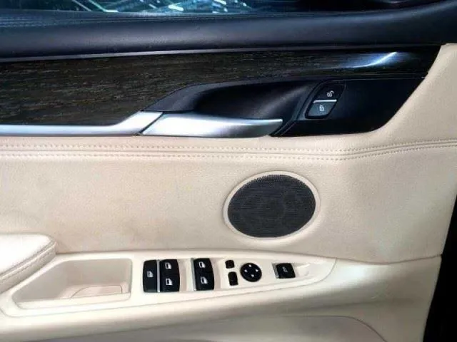 BMW X5 photo 22