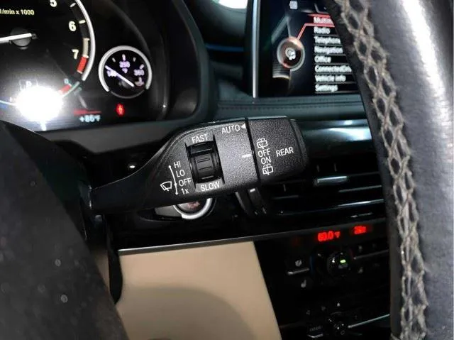 BMW X5 photo 30