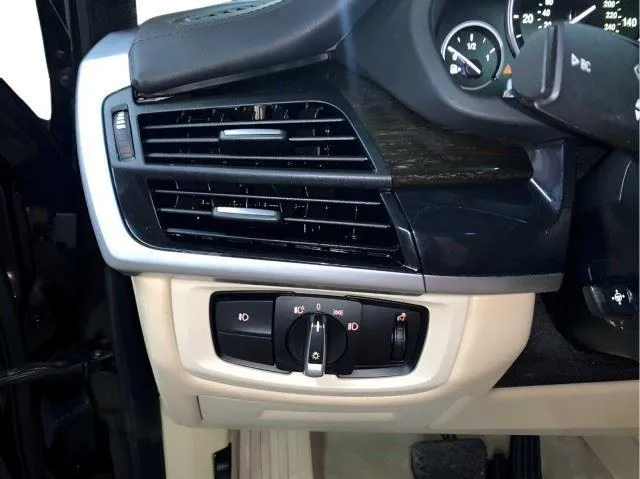 BMW X5 photo 32