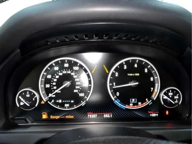 BMW X5 photo 33