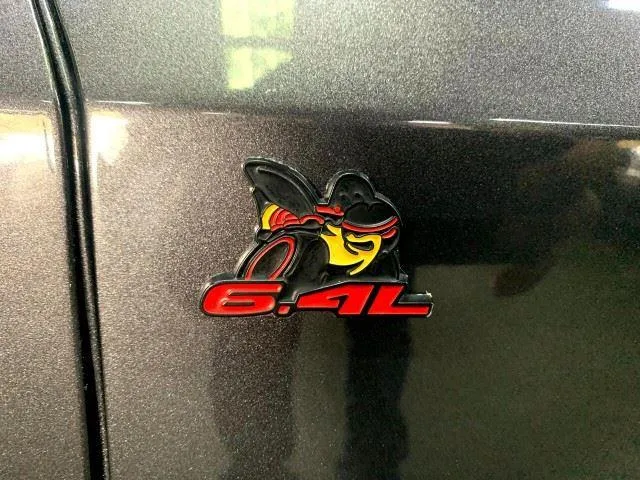 Dodge Challenger photo 13