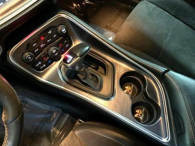 Dodge Challenger photo 35